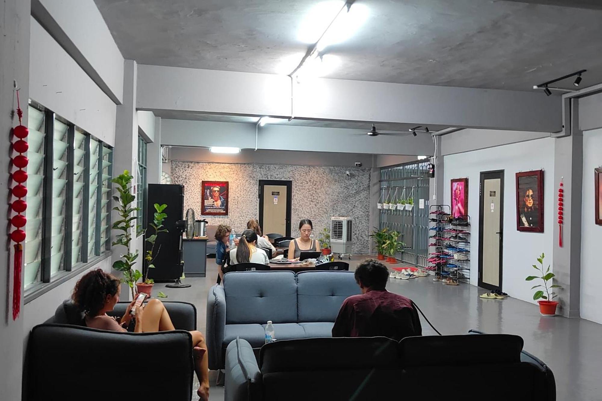 Makotel Hostel イポー エクステリア 写真